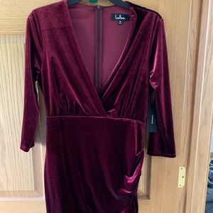 Brand- lulus. New with tags. Size Medium